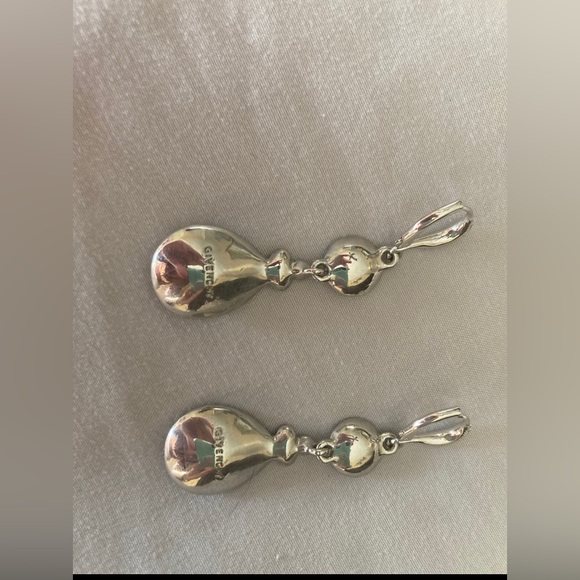 Givenchy earrings - Picture 2 of 11